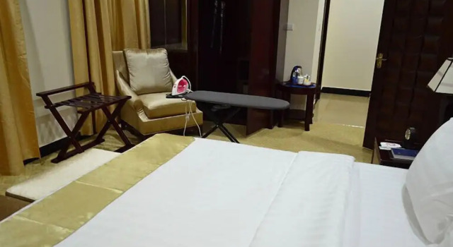 Люкс с балконом Hotel Gloria Inn