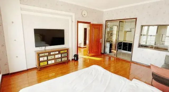 Люкс Deluxe Yueyue Homestay (Harbin Cigarette Factory Subway Station Medical University No.1 Hospital)