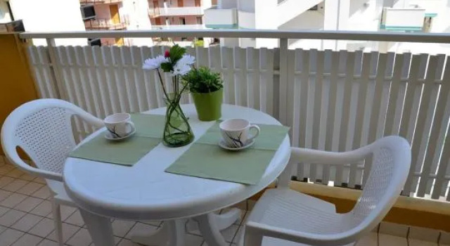 Flat Just 100mt from the Beach, Забронировать Отель Отели Бибионе-Пинеда 3 звезды, 3*