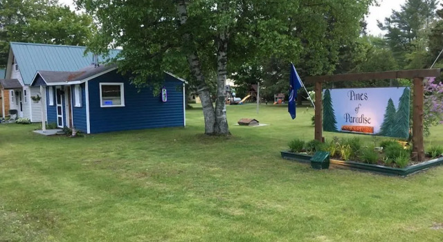#7 - Northwoods Retreat 3 Bedroom Cabin by RedAwning, Varaa Lomakoti Carp Lake Michigan