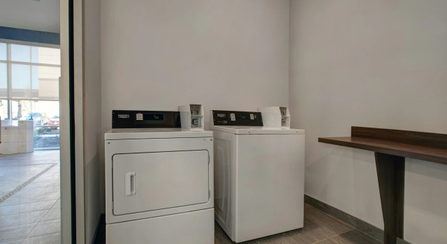 Hampton Inn & Suites by Hilton Waterloo St. Jacobs, Varaa Hotelli Waterloo 