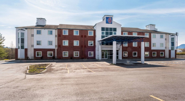 Motel 6 Newport, TN, Book Motel SPA-hoteller i Newport, SPA