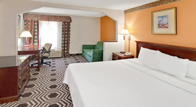 Люкс Comfort Inn & Suites Harvey - Chicago Southland
