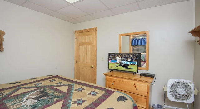 Er100 - Making Memories Great Location - Close To Town! 4 Bedroom Cabin by RedAwning