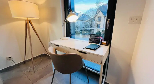 Lovely 1 bedroom flat w balcony&parking, Prenota Appartamento Luxembourg Lussemburgo