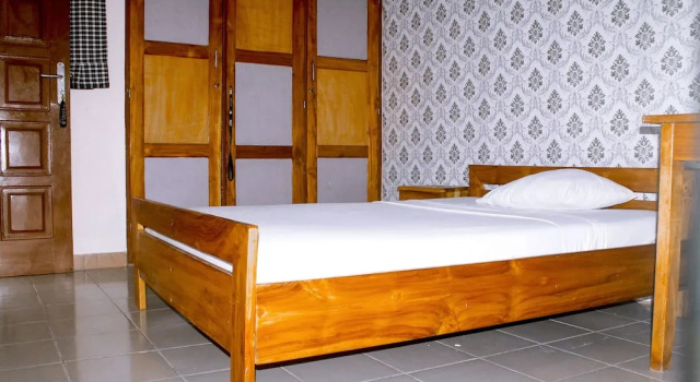 Hotel Braas, Book Hotel Baguida 