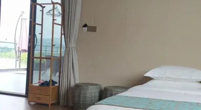 Люкс с видом на озеро Xiyue Xiaozhu Hostel