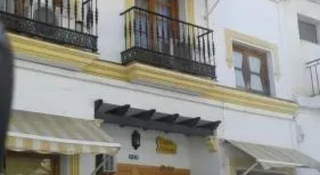 Casa Manuel, Забронировать Отель Нерха Axarquía, рядом с Tuesday Market