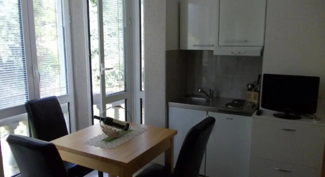 Студия Apartments Sutorina