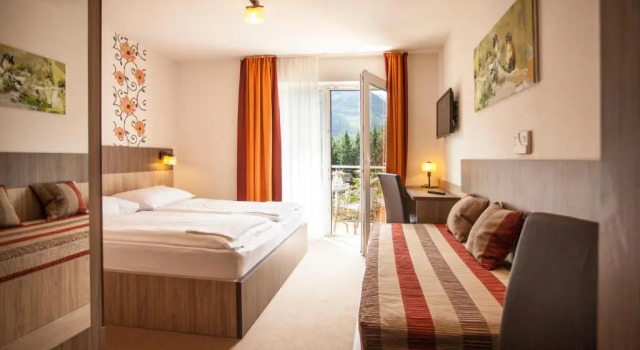 Pension Alta Vista, Rezerwuj Hotel Hotele w Salzburg z parkingiem, Parking