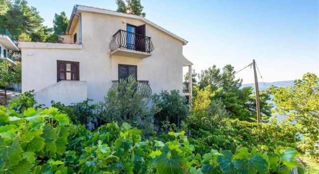 Stunning Apartment in Marusici With 2 Bedrooms and Wifi, Rezerwuj Apartament Hotele w Split-Dalmatia County z parkingiem, Parking