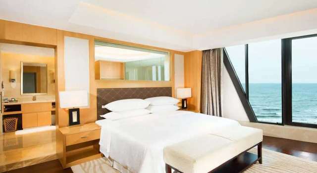Sheraton Yantai Golden Beach, Забронировать Отель Бизнес-отели Шаньдун, 4* 5*