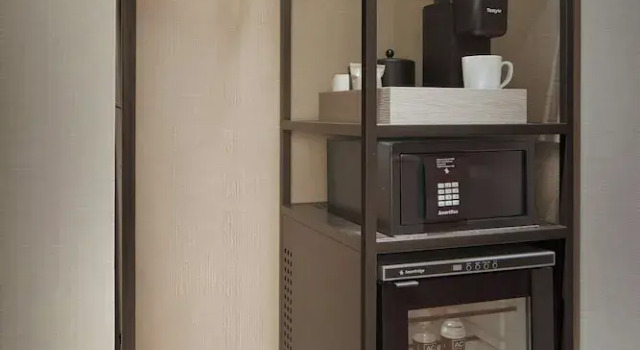 Номер Standard AC Hotel by Marriott Reston