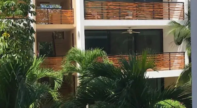 Stunning 2 Bed With Private Garden, ENCANTO ESTE 103 - By Salt-Kisses, Prenota Appartamento Hotel a Tulum con parcheggio, Parcheggio