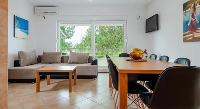 Апартаменты с 2 комнатами с балконом и с видом на море Apartments Mijo