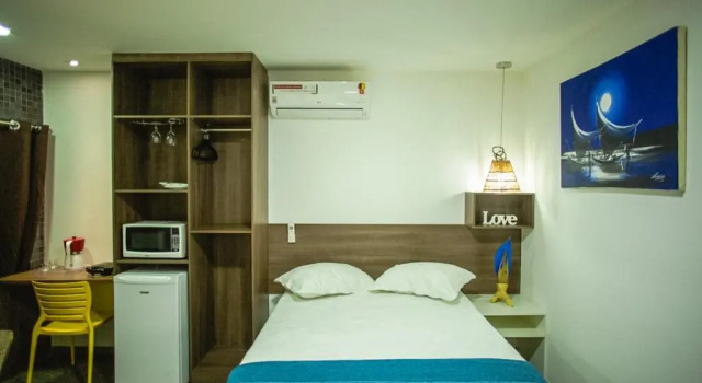 SEGUNDA CASA - Seu cantinho em Guarapari, 1 minuto a pé da Praia do Morro! Suítes confortáveis e modernas - Para casal ou para grupos de até 4 pessoas, Забронировать Отель Гуарапари Эспириту-Санту, рядом с Culture House