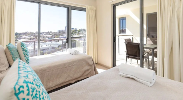 The Waterford Prestige Apartments, Buchen Sie Ferienwohnung Hotels in Caloundra mit Pool, Schwimmbad
