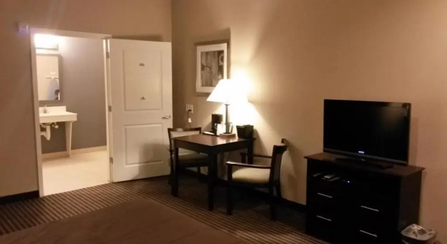 Номер Deluxe Atria Inn & Suites