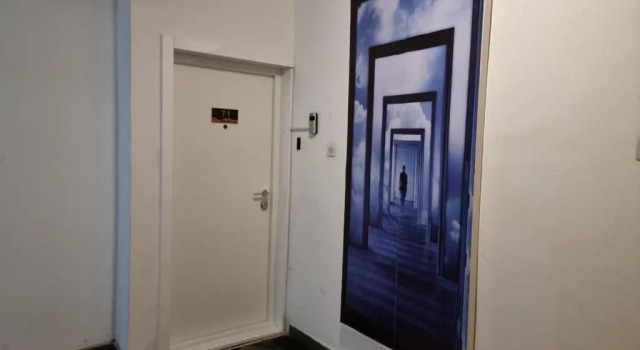 Апартаменты Magritte Business grade comfortable apartment.