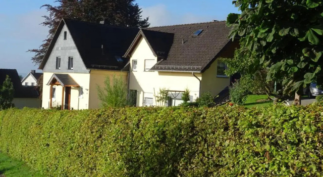 Deine-Eifel-Ferienwohnung, Boek Hotel Feusdorf 