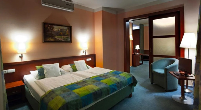 Hotel Happy Star, Reservar Hotel Hnanice Thayatal