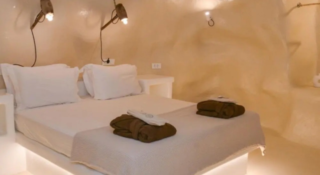 Dream on Adamas Milos