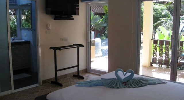 Coconut Laguna Villas