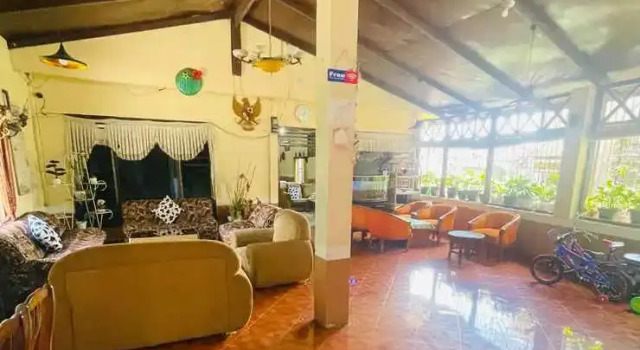 Losmen Sibayak Berastagi, Book Hotel Hotels in Berastagi with Parking, Parking