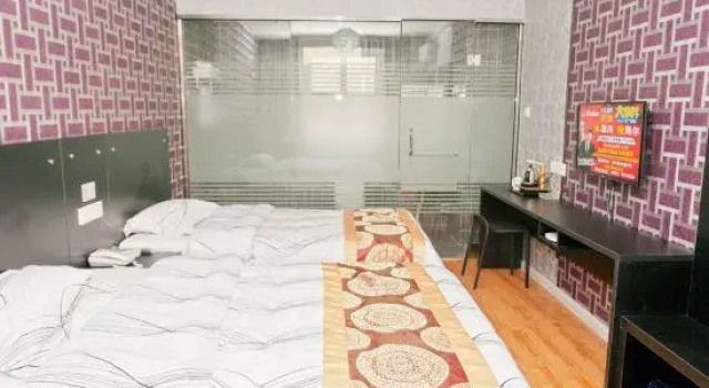 Zunlu Business Hotel (Zibo Niushan Road), Prenota Hotel Hotel a Zibo con parcheggio, Parcheggio