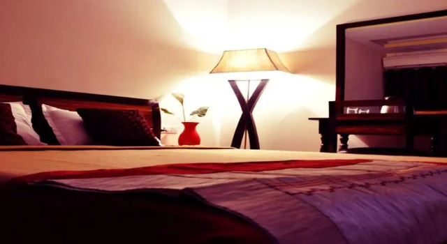THE EDEN HOTEL Near Okhla, Забронировать Отель Отели Нью-Дели с завтраком, Завтраки