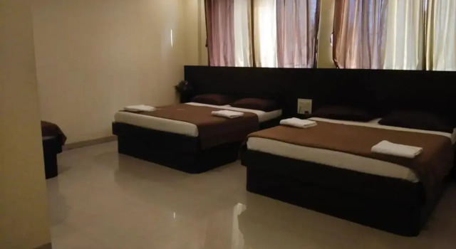 Hotel Krishna Sai Kutir, Забронировать Отель Отели штата Махараштры 3 звезды, 3*