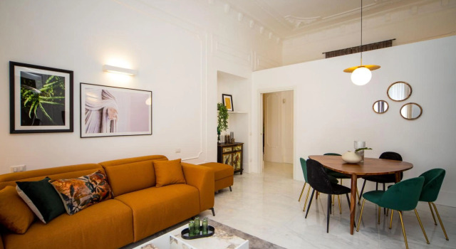 The Marble House - Family and Friends Luxury Apartment in Naples, Забронировать Апартаменты/квартира Апартаменты Неаполя, рядом с Accademia di Belle Arti di Napoli, Апартаменты/квартира