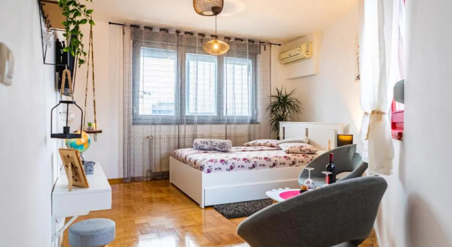 Апартаменты Flexible SelfCheckIns 15 & 19 - Zagreb - Garage - Loggia - New - Cozy
