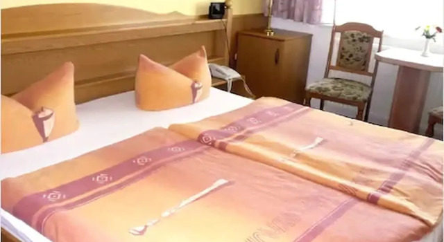 Четырёхместный семейный номер Standard с 2 комнатами Hotel Garden