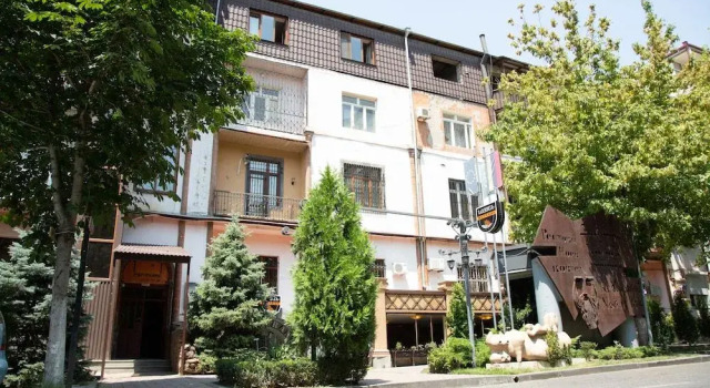 Mister Hostel