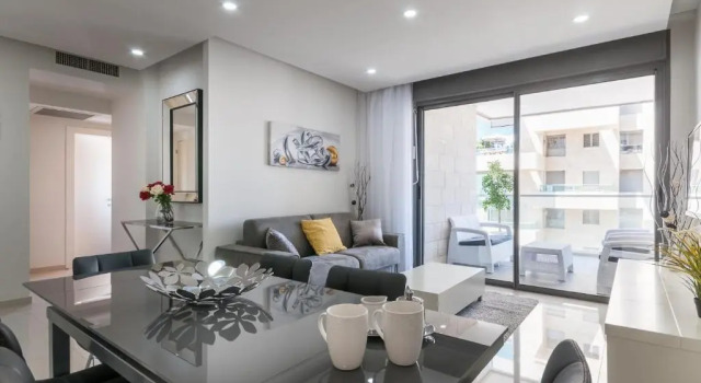 New 2 Bedroom with Terrace - Center of Jerusalem, Varaa Huoneisto Jerusalem Jerusalem District