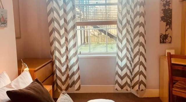Edinburgh City Holiday Apartments, Забронировать Апартаменты/квартира Старый город Эдинбург, рядом с Национальный музей Шотландии