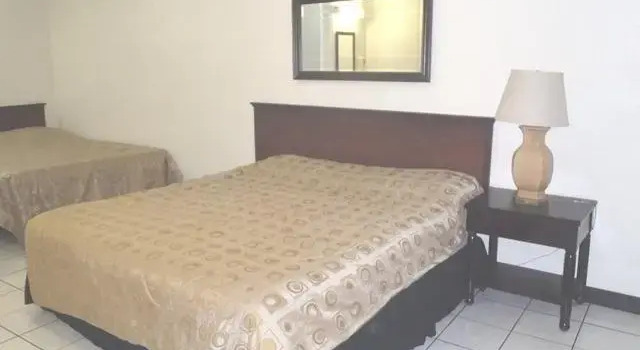 EconoStay Inn, Buchen Sie Hotel Mount Pocono Camelback