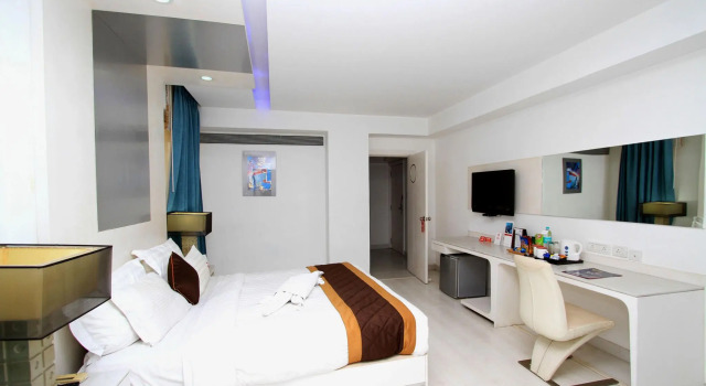 Люкс Premier Shravanti Sarovar Portico Bengaluru