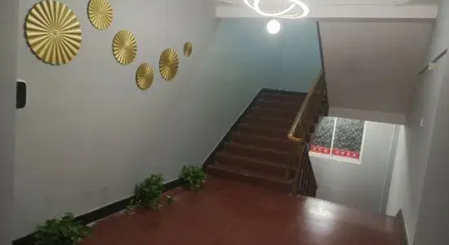 Junyi Hotel, Varaa Hotelli Shanghai Shanghai
