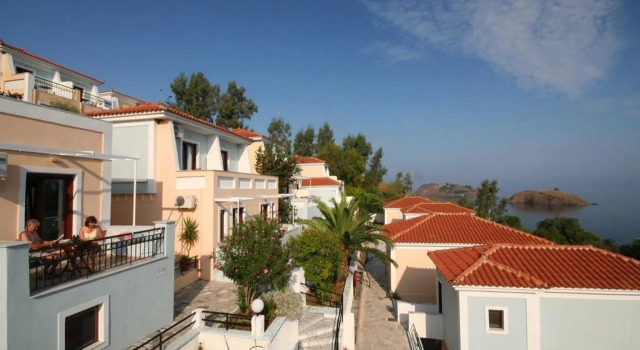 Clara Hotel