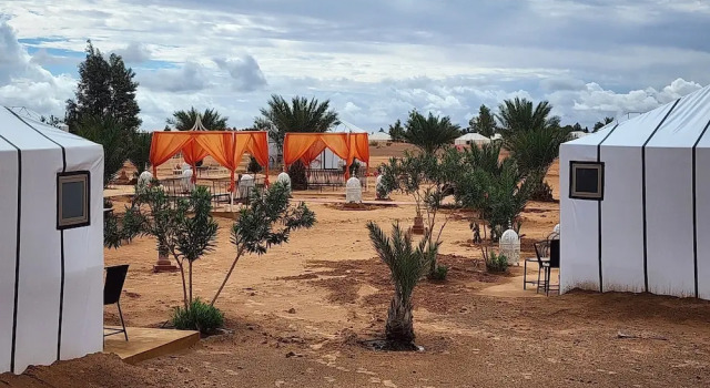 Четырёхместный номер Luxury Merzouga Tented Camp
