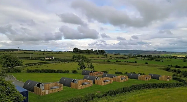 Timber Valley Pods, Забронировать Отель Ньюмилнс 