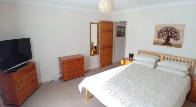 Spacious 3-bedroom House With Superfast Wi-fi