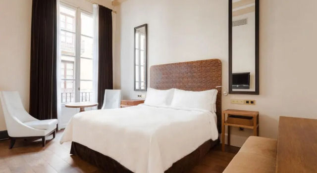 Двухместный номер Hotel DO Placa Reial GL
