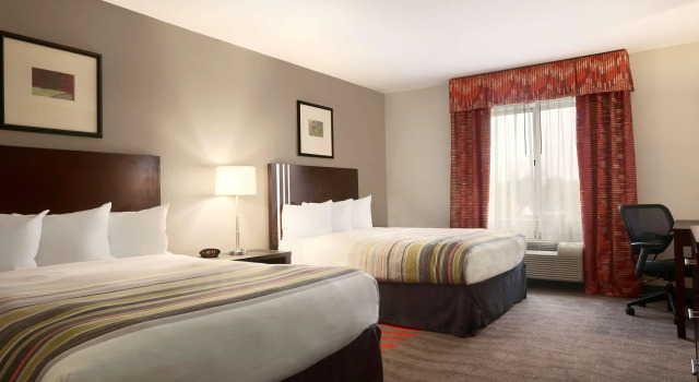 Country Inn & Suites by Radisson, Dearborn, MI