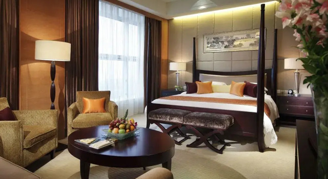 Holiday Inn Chengdu Century City Easttower & Westtower