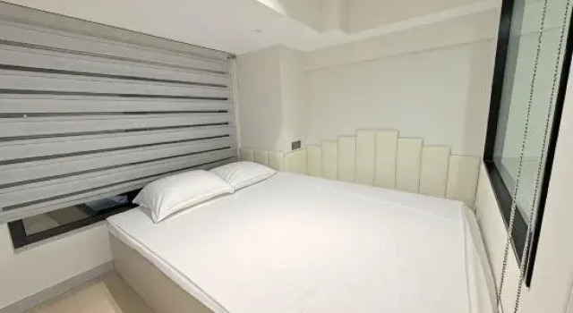 Люкс с видом на канал Youjia Selected Homestay (Central City Rainbow International)