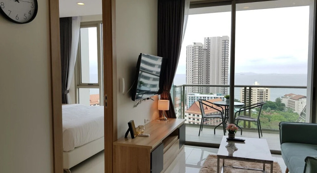 Riviera 1BR Sea View 3901 by Pattaya Holiday