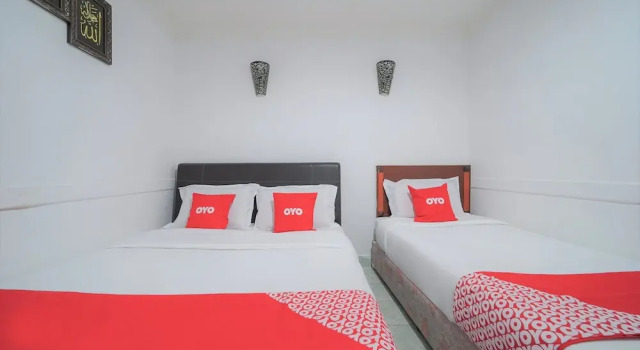 Люкс Superior OYO 89850 Mutiara Motel